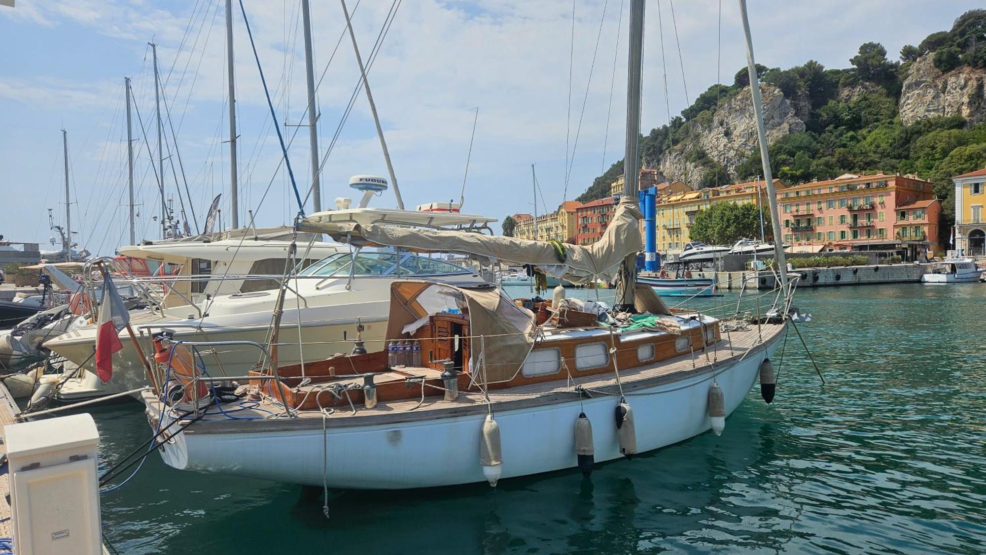 Voilier Santana A Bateau-hôtel *
