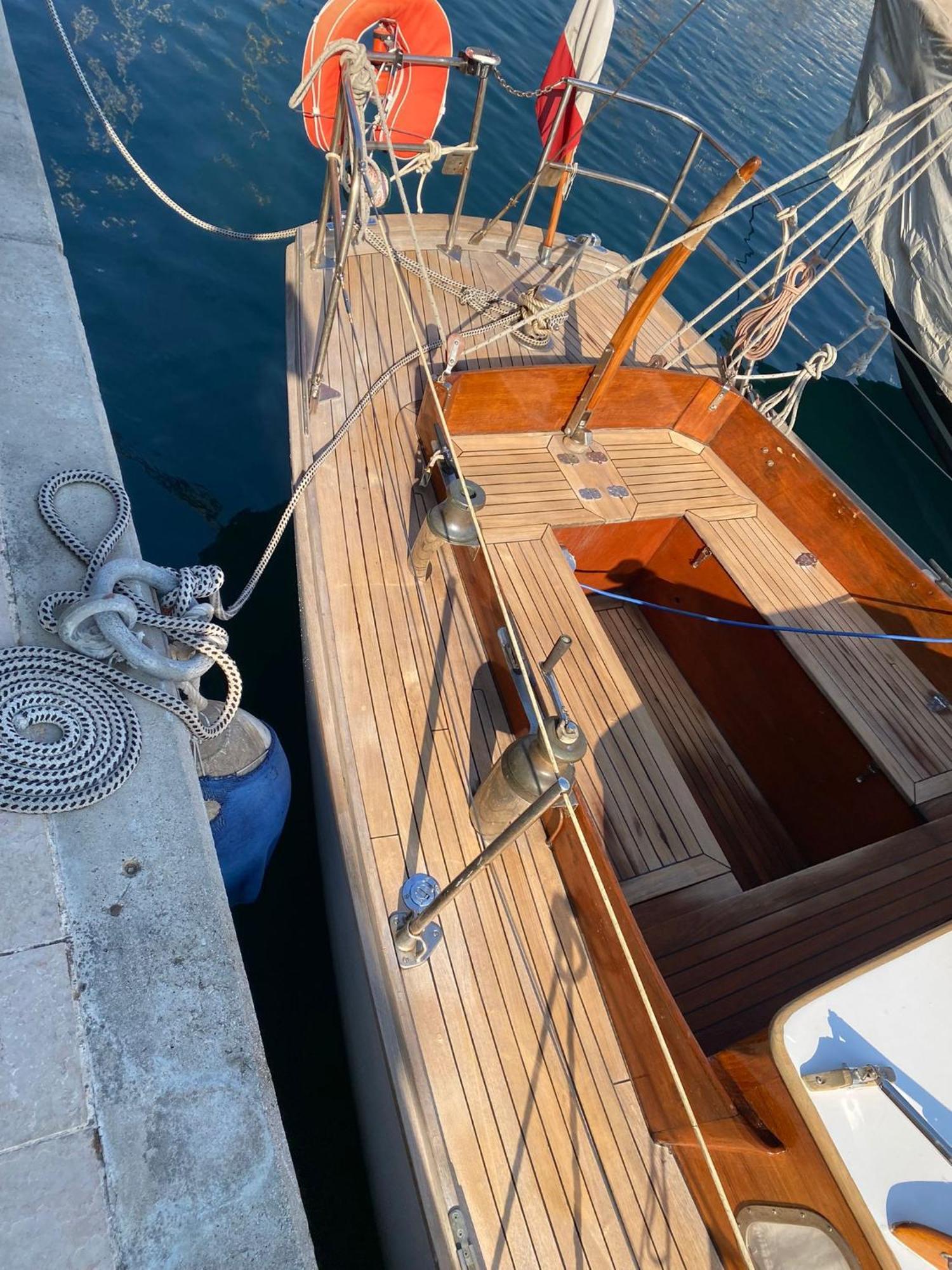 Bateau-hôtel Voilier Santana A Cannes